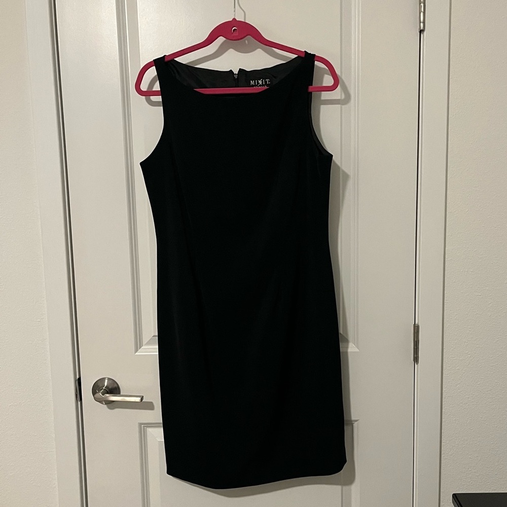 Mixit black sleeveless sheath dress